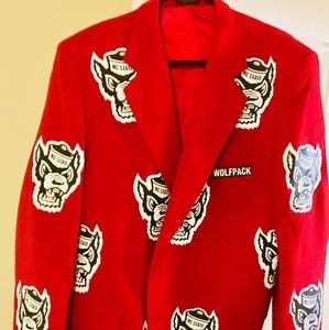 Jackets / coats / jerseys slash hats